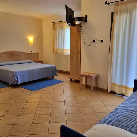 호텔 Delle Isole 라마달레나