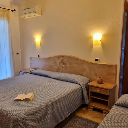 Delle Isole Hotel 3*