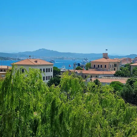 Delle Isole